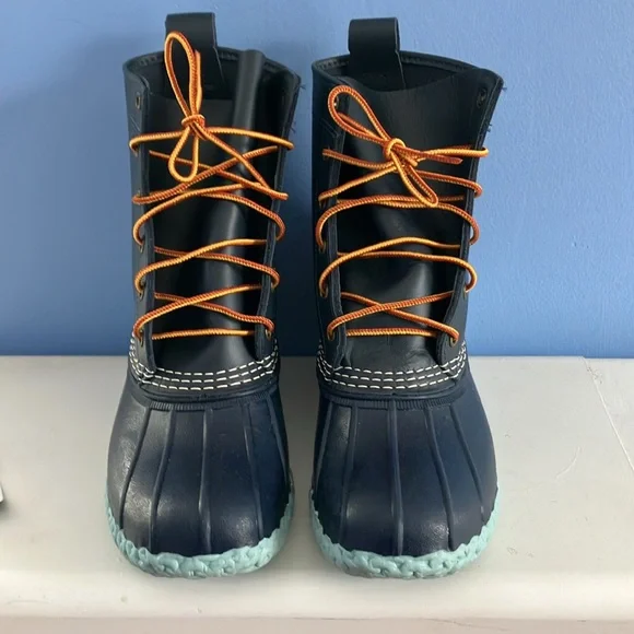 NWT - L.L. Bean Women’s 8” Navy Blue Bean Boots - Size 8 - Picture 2 of 7